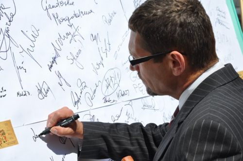 Deszczowy happening - galeria