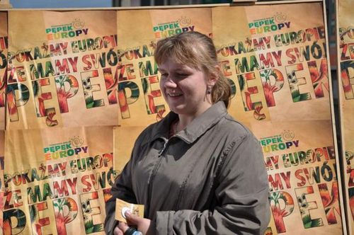 Deszczowy happening - galeria