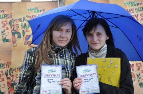 Deszczowy happening - galeria