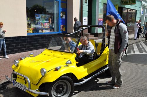 Deszczowy happening - galeria