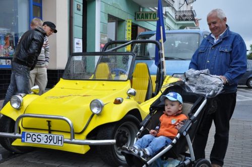 Deszczowy happening - galeria