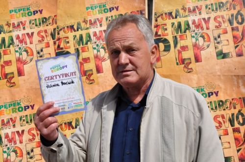 Deszczowy happening - galeria