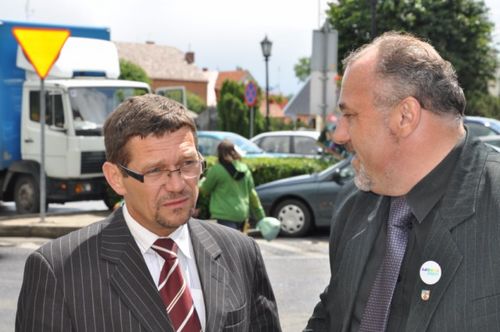 Deszczowy happening - galeria