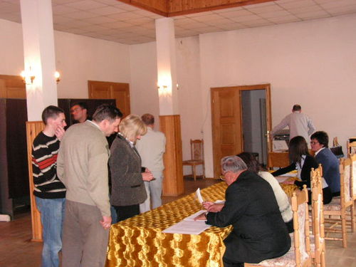 Wybory przebiegają sprawnie
