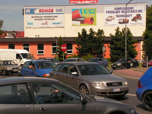 Spłonęło Audi - zdjęcia