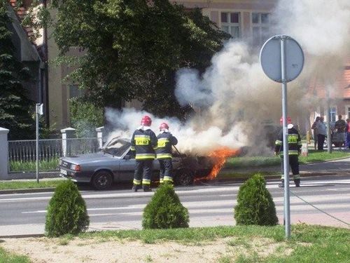Spłonęło Audi - zdjęcia