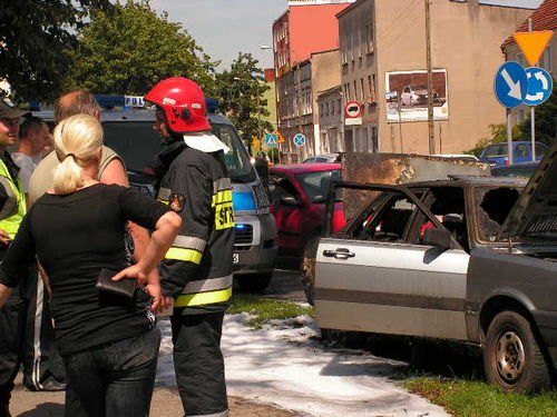 Spłonęło Audi - zdjęcia