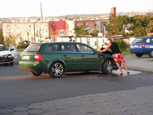 Wymusił pierwszeństwo ? zdjęcia