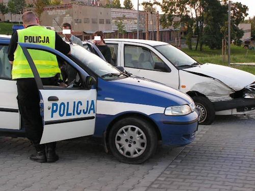 Wymusił pierwszeństwo ? zdjęcia