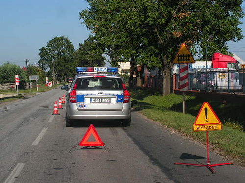 Wypadek motocyklisty - zdjęcia
