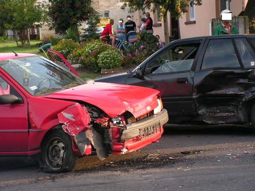 Efekt wyprzedzania na skrzyżowaniu - zdjęcia