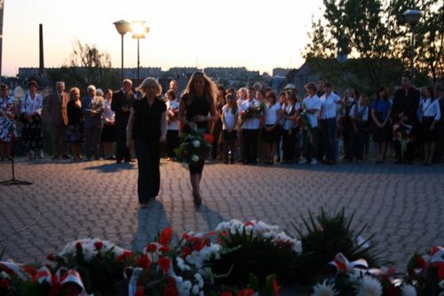 Oddali hołd pomordowanym - galeria