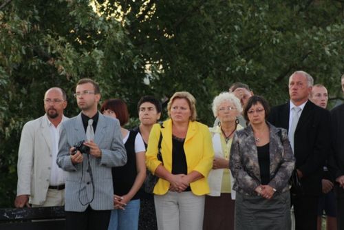 Oddali hołd pomordowanym - galeria