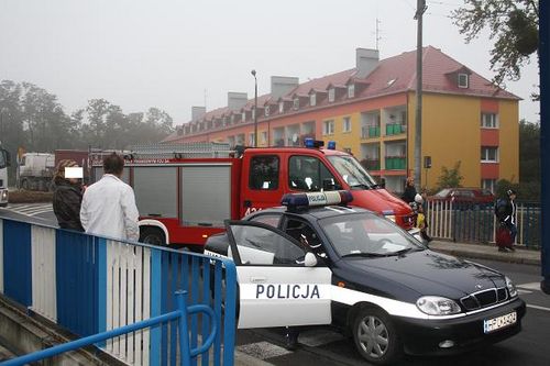 TIR wjechał w toyotę - zdjęcia