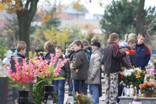 Przed dniem Wszystkich Świętych - galeria