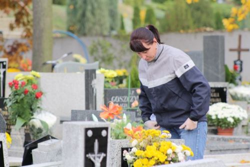 Przed dniem Wszystkich Świętych - galeria