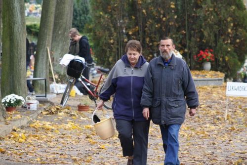 Przed dniem Wszystkich Świętych - galeria