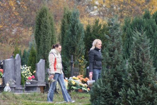 Przed dniem Wszystkich Świętych - galeria