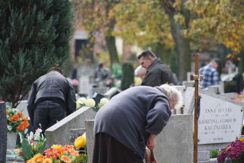 Przed dniem Wszystkich Świętych - galeria