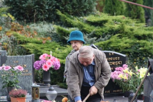 Przed dniem Wszystkich Świętych - galeria