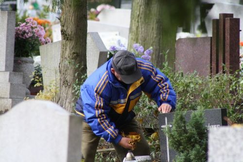 Przed dniem Wszystkich Świętych - galeria