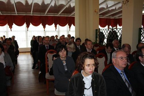 Dyskutowali o nowoczesnej  komunikacji - zdjęcia