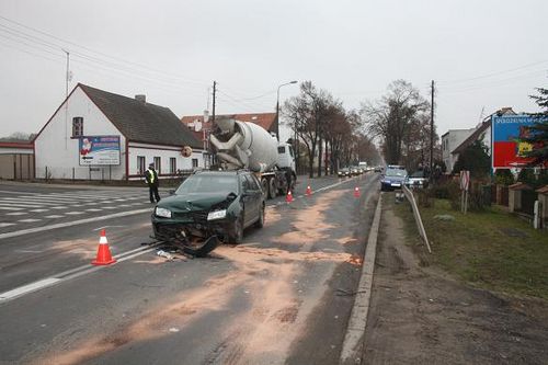 Nie zauważyła volkswagena - zdjęcia