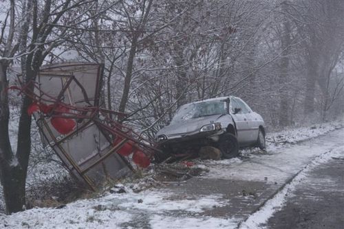 Wypadek na przystanku - zdjęcia
