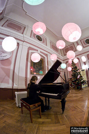 Oklaskiwani na stojąco - galeria