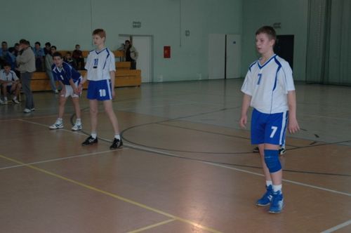 Seniorzy przegrywają, młodzicy w kratkę (galeria)