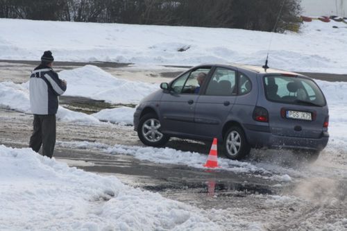 Poślizg kontrolowany - zdjęcia