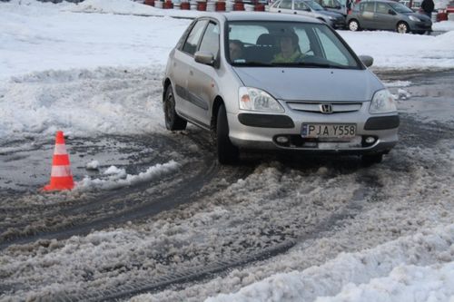 Poślizg kontrolowany - zdjęcia