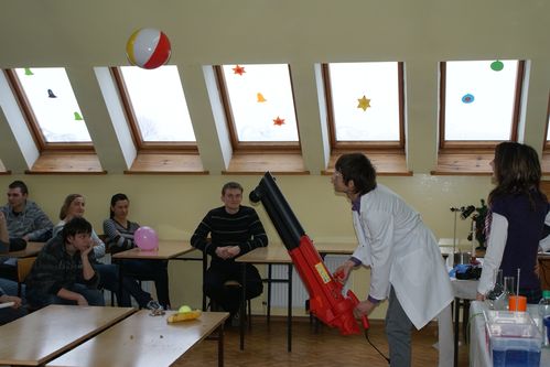 Wściekły azot w szkole (zdjęcia)