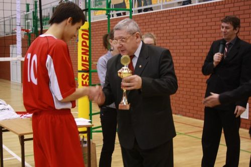 Siatkarze UKS nadal się liczą - galeria