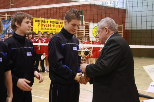 Siatkarze UKS nadal się liczą - galeria