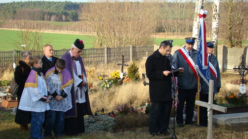 W hołdzie rozstrzelanym (galeria)