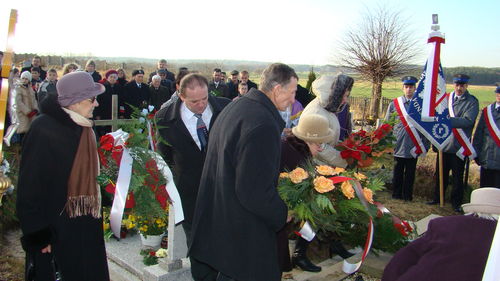 W hołdzie rozstrzelanym (galeria)