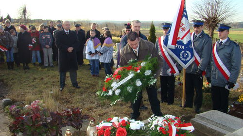 W hołdzie rozstrzelanym (galeria)