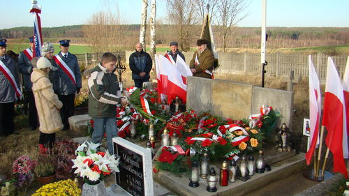 W hołdzie rozstrzelanym (galeria)