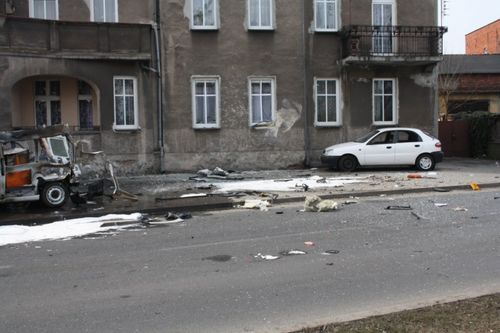 Eksplodował samochód - fotorelacja