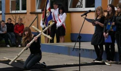 Patriotyczne przedstawienie  - zdjęcia