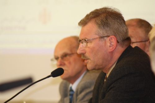 Kontrowersyjne gimnazjum - zdjęcia