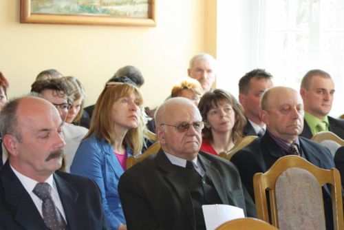 Kontrowersyjne gimnazjum - zdjęcia