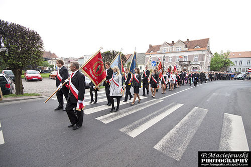 Deszczowa manifestacja - galeria