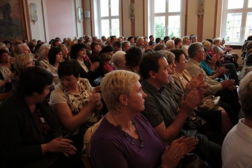 Zaśpiewali dla powodzian - galeria