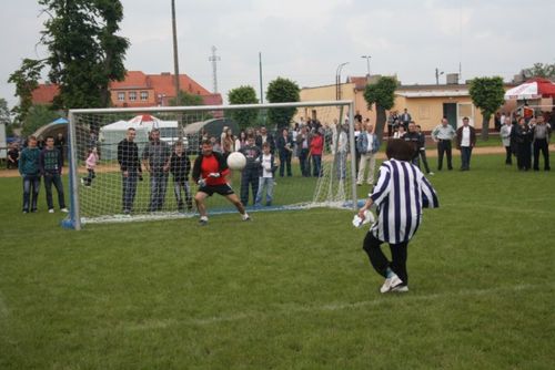 Media pokonały samorządowców - galeria