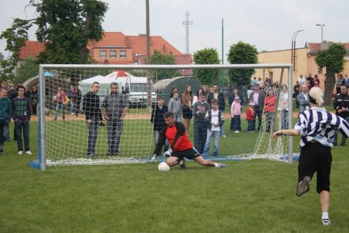 Media pokonały samorządowców - galeria