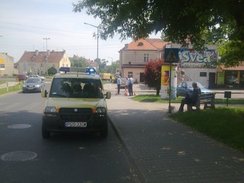 Zapadła się droga - zdjęcia