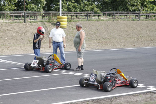 Zafascynowani kartingami - zdjęcia