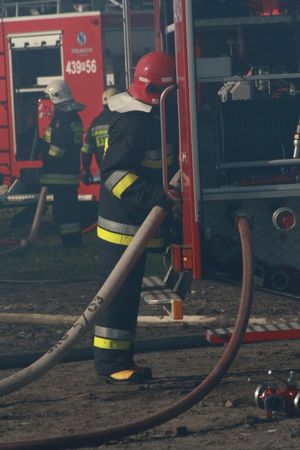 Spłonęła stodoła i dwa ciągniki ? zdjęcia
